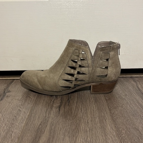 Women’s Booties - Picture 2 of 5